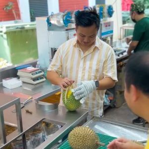 99 old trees durian