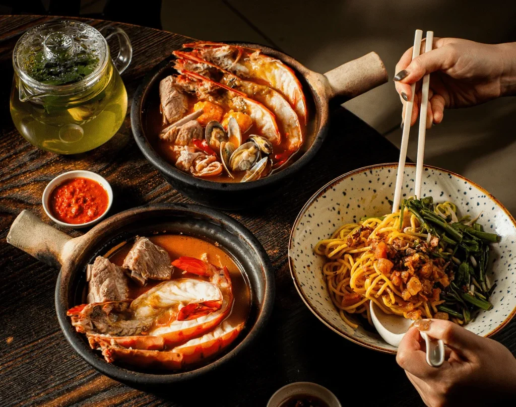 Go Big or Go Home: Michelin Bib-Gourmand Zhup Zhup Proves Singapore