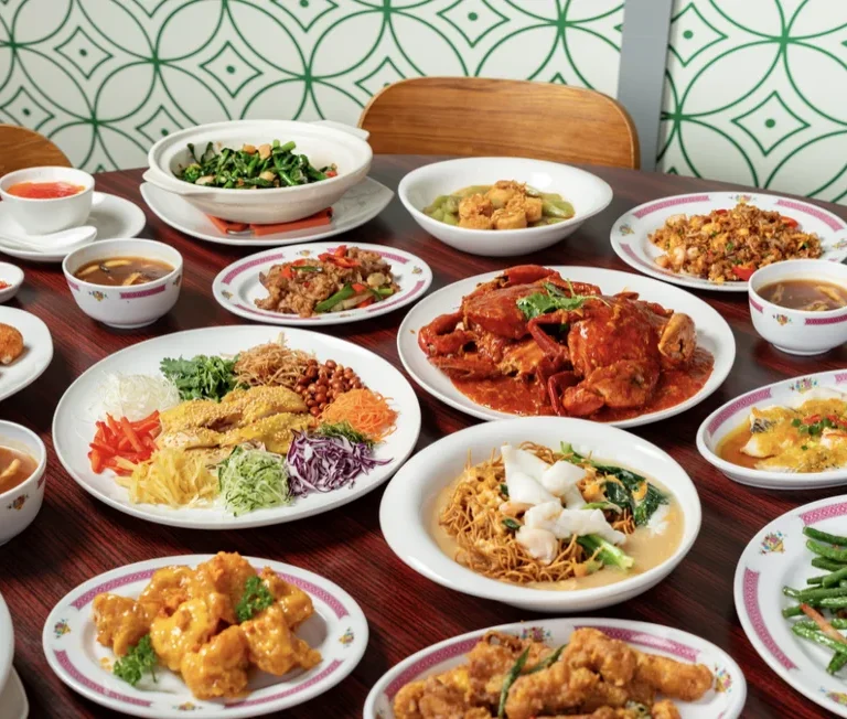 Lo Hey Launches New À La Carte Seafood Buffet at Holland Singapore